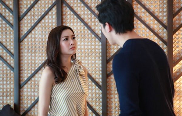 Giấu nhẹm quá khứ từng làm ng;;;ười t/ì/nh của ông chủ tịch đáng t;;uổi ông ngoại, tôi về quê an phận thủ thường, nào ngờ lại được anh giám đốc giàu có nhất phân xưởng cầu hôn làm vợ rồi tổ chức đám cưới linh đình to nhất huyện, cứ tưởng cuối cùng cũng được hạnh phúc thì nào ngờ bi kịch lại chính thức bắt đầu khi ánh đèn phòng tân hôn vừa vụt tắt Giấu nhẹm quá khứ từng làm ng;;;ười t/ì/nh của ông chủ tịch đáng t;;uổi ông ngoại, tôi về quê an phận thủ thường, nào ngờ lại được anh giám đốc giàu có nhất phân xưởng cầu hôn làm vợ rồi tổ chức đám cưới linh đình to nhất huyện, cứ tưởng cuối cùng cũng được hạnh phúc thì nào ngờ bi kịch lại chính thức bắt đầu khi ánh đèn phòng tân hôn vừa vụt tắt